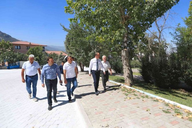 Pamukkale Belediyesi, Bağbaşı’nda Yolları Güzelleştiriyor