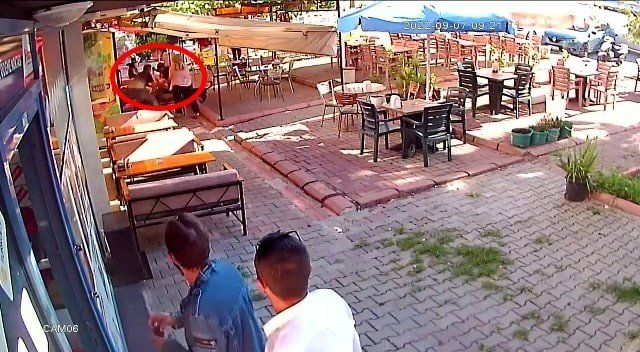 Boşanma Aşamasındaki Karısını Defalarca İşte Böyle Bıçaklamış