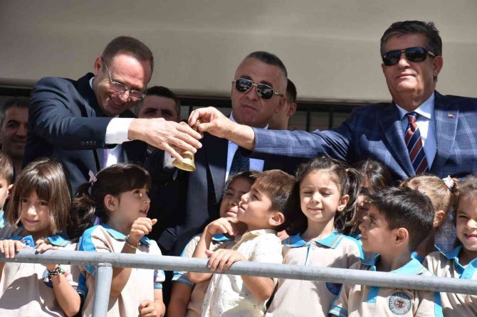 Şırnak’ta Öğrenciler Ders Başı Yaptı