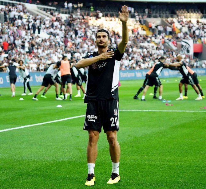 Spor Toto Süper Lig: Beşiktaş: 0 - Medipol Başakşehir: 0 (Maç Devam Ediyor)
