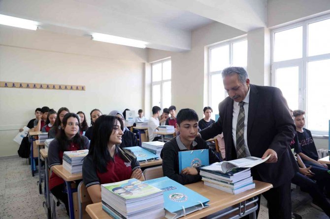 “Cumhuriyetin İkinci 100 Yılının Neferlerisiniz”