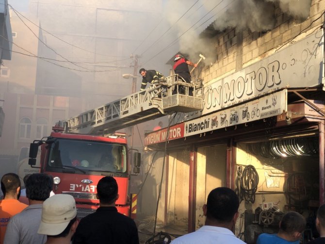 Tamirci Dükkanının Deposunda Yangın