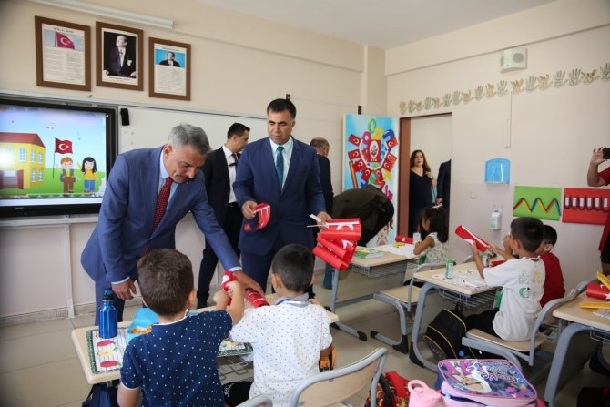 Tunceli’de 10 Bin 759 Öğrenci Ders Başı Yaptı