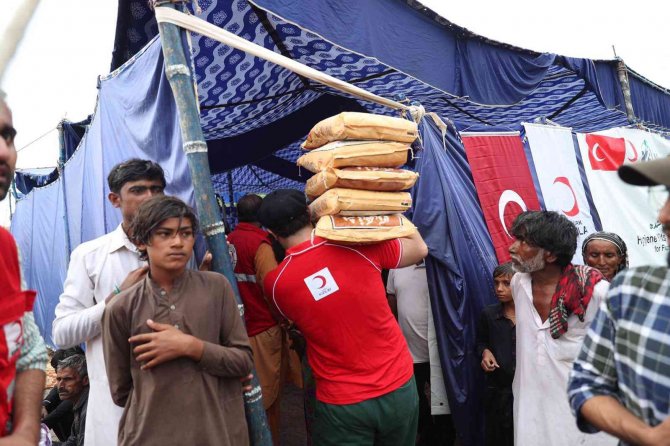 Kızılay Başkanı Kerem Kınık: "Dünyanın Pakistan’a İlgisi Yetersiz"