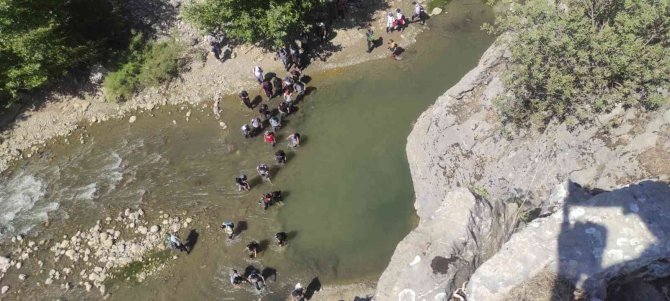 Doğaseverlerin Rotası Olan Sason Han Deresi Kanyonu Ziyaretçilerini Büyüledi