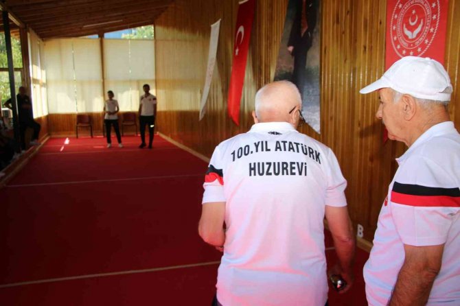 Elazığ’da ’Yetişkin Gençler Bocce Turnuvası’ Bölge Müsabakaları Sürüyor