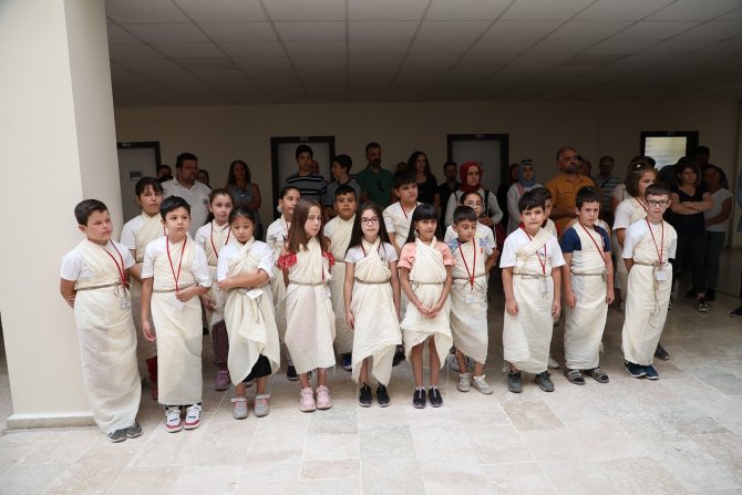 Türkiye’de ’Çocuklar İ̇çin Felsefe Kampı’ Sergisi İlk Kez Paü’de