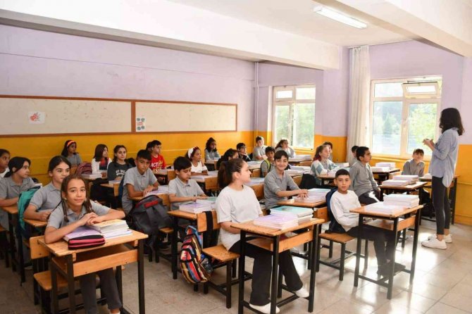 Karabük’te 36 Bin Öğrenci Ders Başı Yaptı