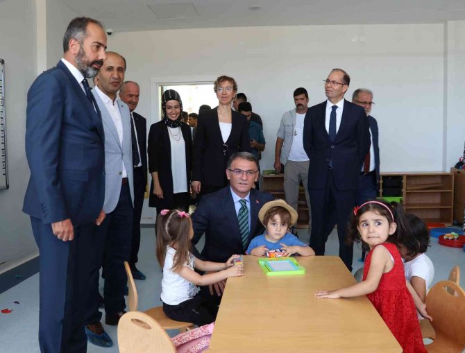 Van’da 307 Bin Öğrenci Ders Başı Yaptı