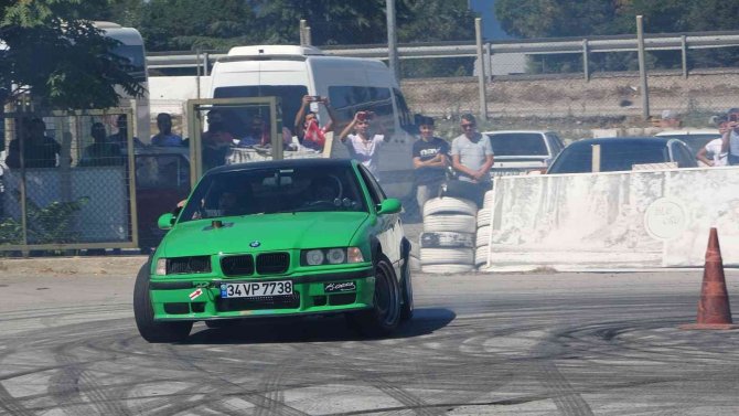 Drift Tutkunları Uşak’ta Buluştu