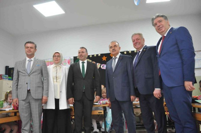 Yalova’da İlk Ders Zili Çaldı