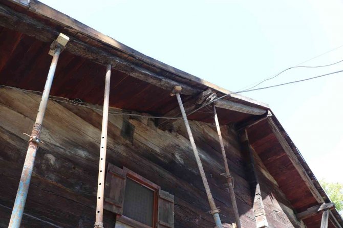 850 Yıllık Çivisiz Cami Yıkılma Tehlikesi İle Karşı Karşıya