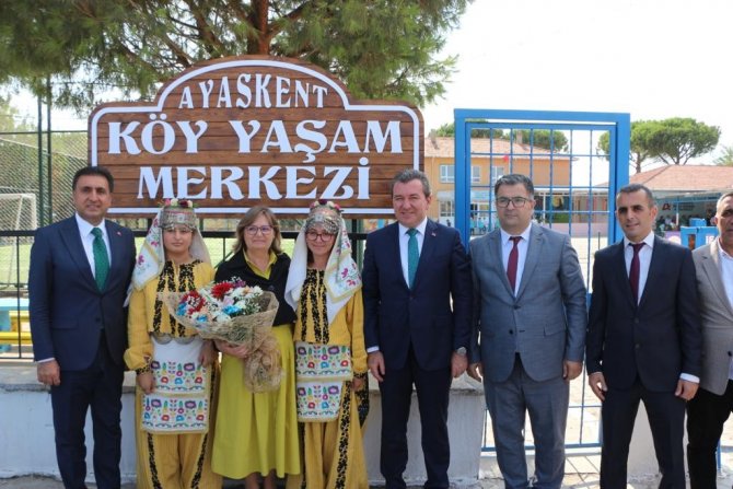 Bakan Yardımcısı Aşkar’dan İ̇zmir’de Eğitim Turu