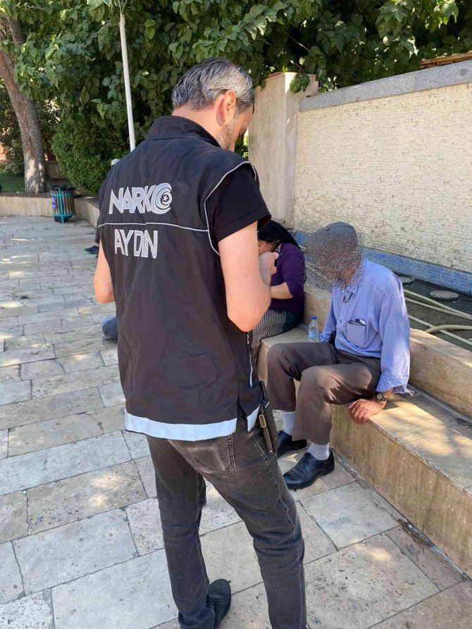 Aydın’da Narkotik Polisinden Okul Çevrelerinde Sıkı Denetim
