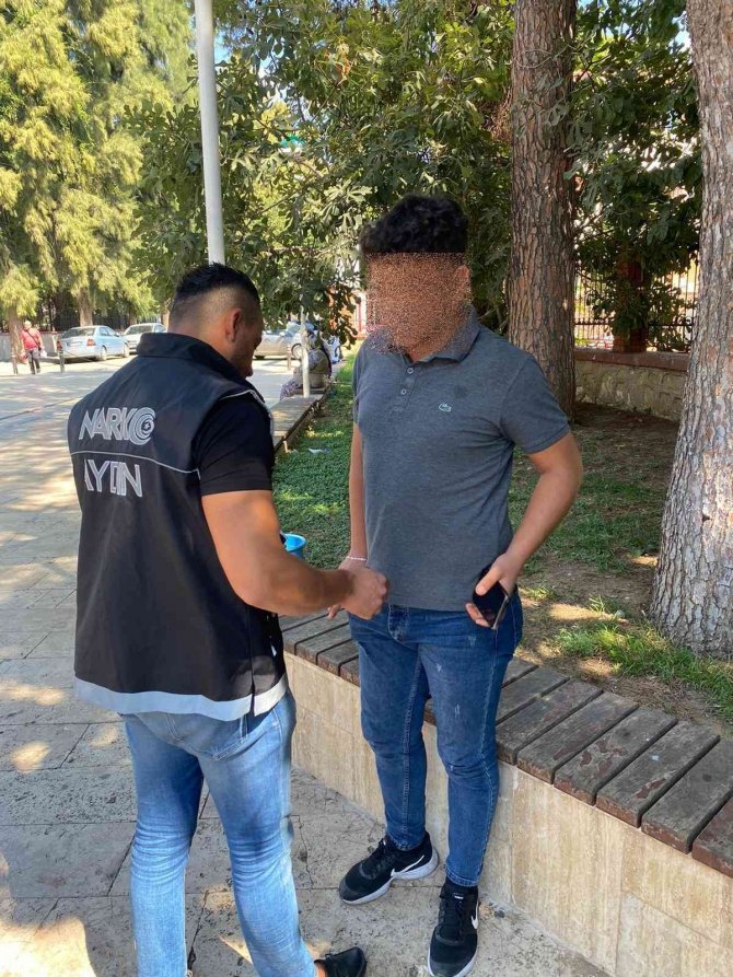 Aydın’da Narkotik Polisinden Okul Çevrelerinde Sıkı Denetim