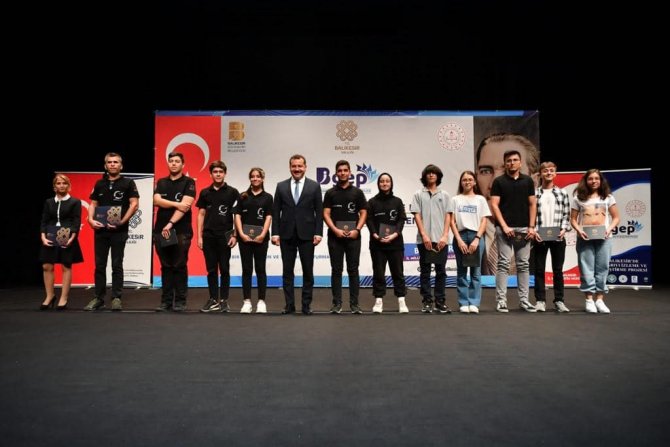 Bi̇gep Ödüllendirdi