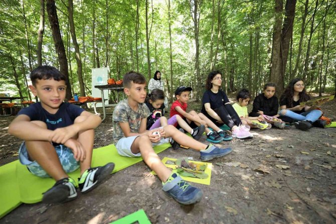 Çocuklar Doğada Eğlendi