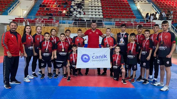 Canik Belediyespor’dan 13 Altın Ve 3 Gümüş Madalya