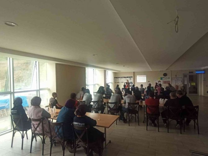 Fabrika Çalışanlarına Eğitim Verildi