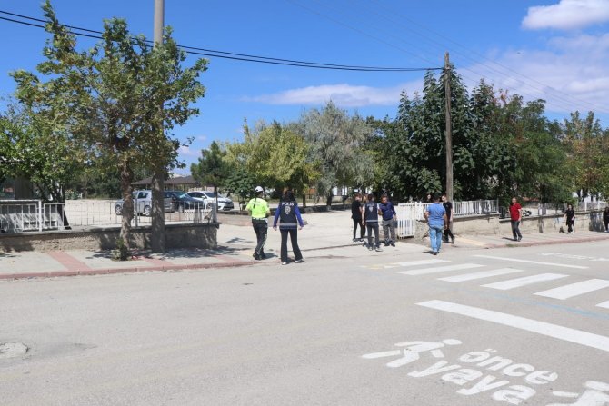 Emniyet Müdürlüğü’nden Çocuk Ve Gençlerin Korunmasına Yönelik Huzur Denetimi