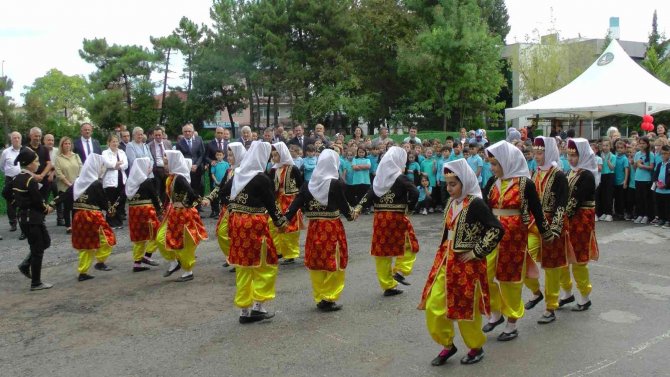 Bakan Yardımcısı Şensoy, Güçlendirilmiş Okulun Açılışına Katıldı