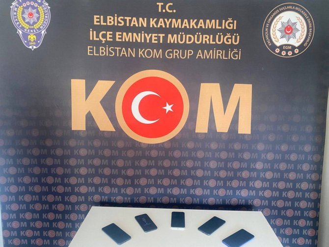 Elbistan’da Kaçak Cep Telefonu Operasyonu