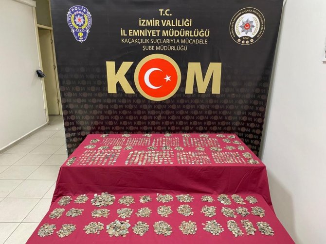 İ̇zmir’de 8 Binin Üzerinde Tarihi Eser Ele Geçirildi