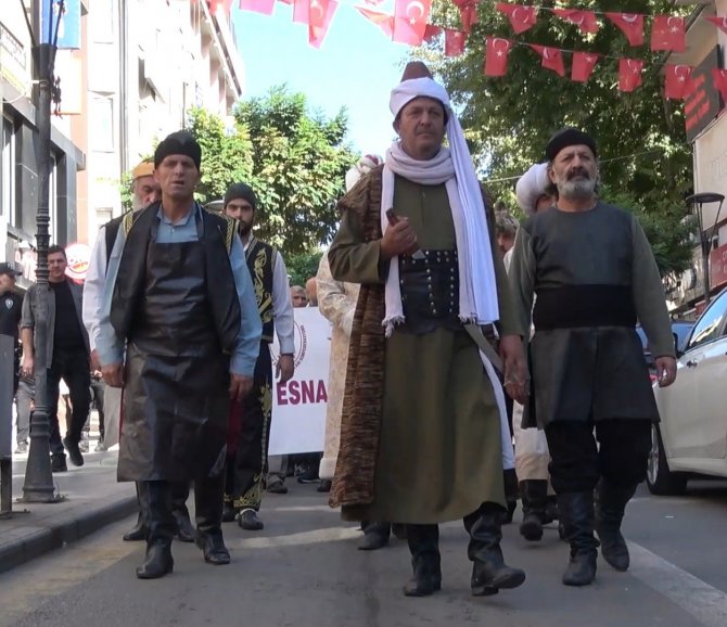 Ahilikteki "Şed Kuşanma" Töreni Tiyatroyla Canlandırıldı