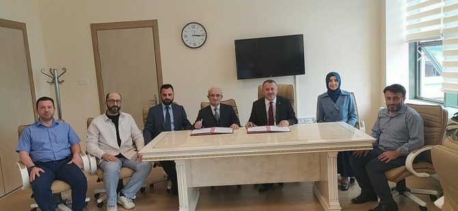 Kütahya Müftülüğü İle İ̇slami İ̇limler Fakültesi Arasında “Din Eğitimi” Alanında İş Birliği Protokolü