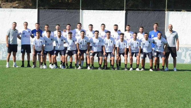 Marmaris’in Genç Martıları Sahaya Çıktı