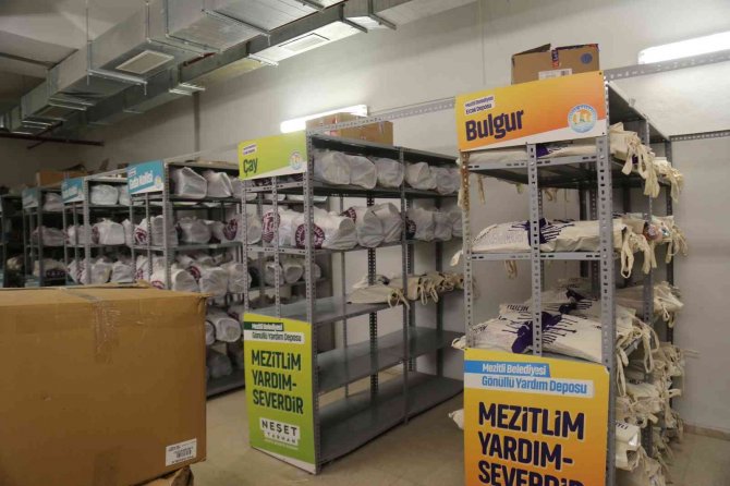 Mezitli Belediyesinden Kırtasiye Desteği