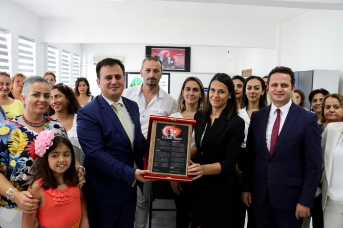 Meb İ̇nşaat Ve Emlak Genel Müdürü Gür, Muğla’da Okulları Ziyaret Edip Şampiyonları Tebrik Etti