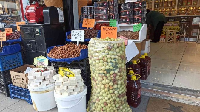 Eskişehir’de Çin Hurmasına Yoğun Talep