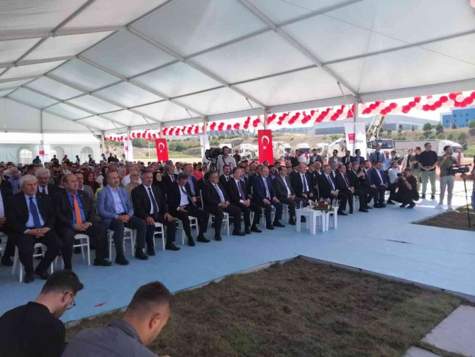 Osmaneli İlçesinde İki Yeni Yatırım İle Bin 500 Kişiye İş İmkânı