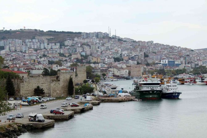 2 Bin 500 Yıllık Kale Surlarında Restorasyon