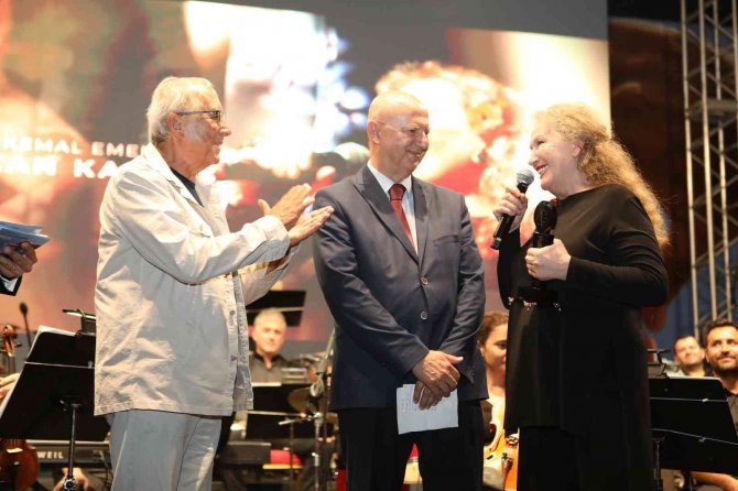 Altın Koza’da "Emek Ödülleri" Verildi