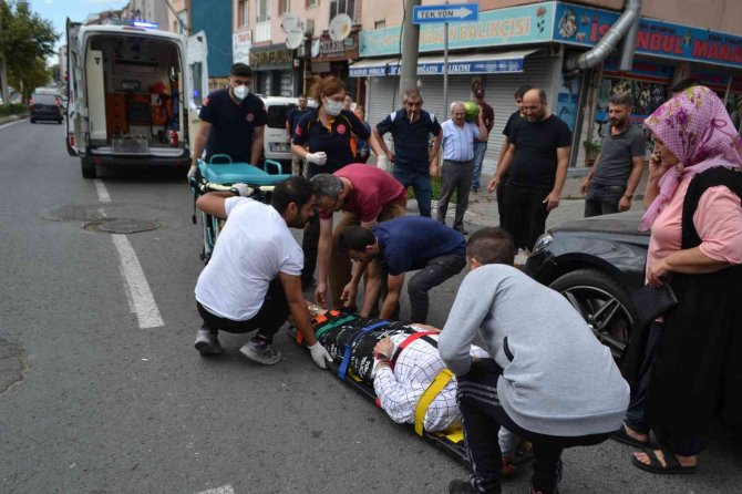 Yayaya Çarpan Sürücü Olay Yerini Terk Etti: O Anlar Kamerada