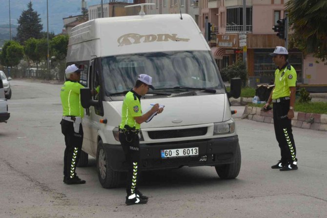 Niksar’da Öğrenci Servisleri Denetlendi