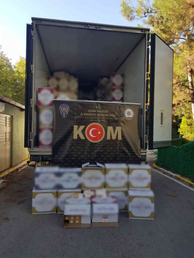 Uşak’ta 10 Milyon Kaçak Makaron Ele Geçirildi