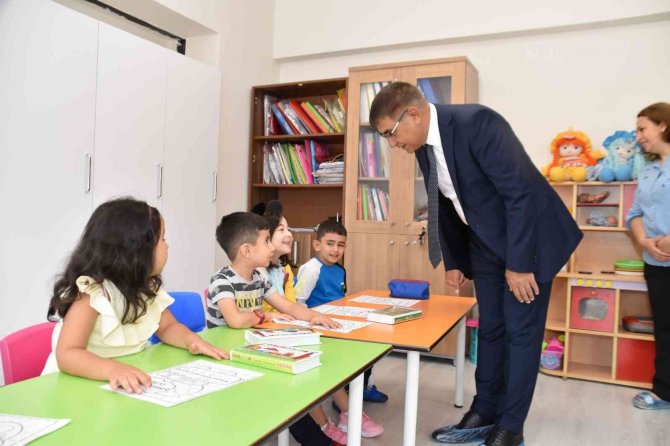 Vali Gürel, Şehit Metin Arslan İ̇lkokulu’nda İncelemelerde Bulundu