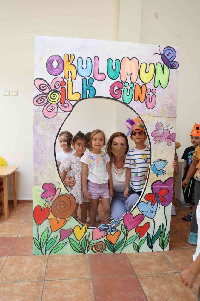 Deü’ye Bağlı Özel 75. Eğitim Kurumlarında Okul Heyecanı