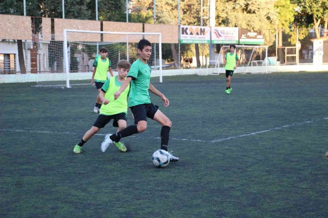 Minik Horozlar Yeni Sezona Odaklandı