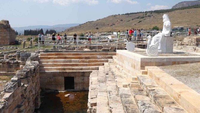 Cehennem Kapısı’nda Yoğunluk