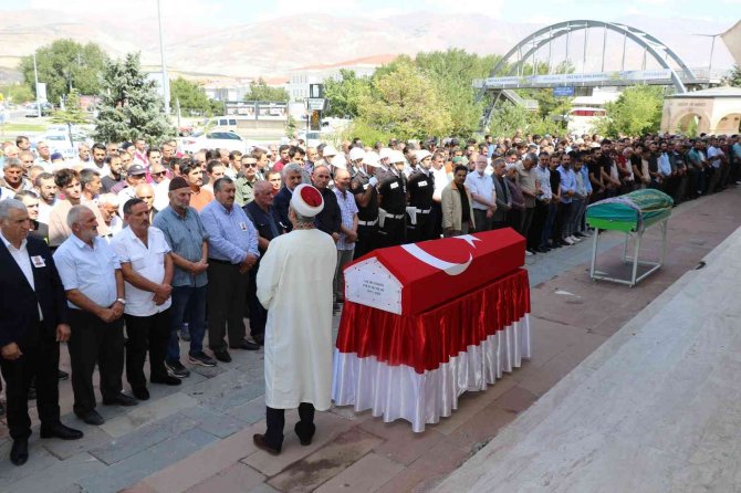 Yunus Polisi Erzincan’da Son Yolculuğuna Uğurlandı