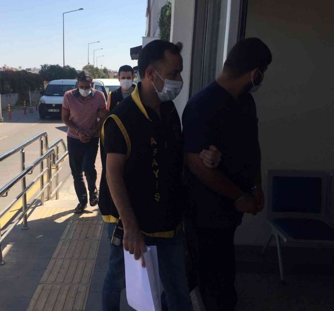 Fetö Tehdidiyle Bir Kadının Altınlarını Alan Zanlılar Tutuklandı