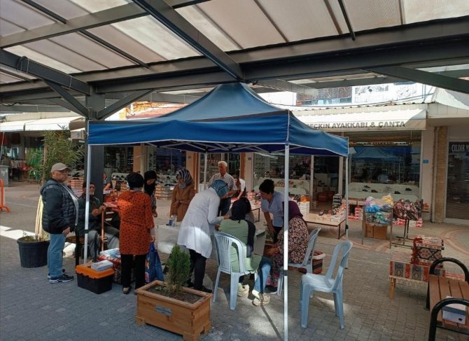 Vatandaşlara Sağlık Taraması Yapıldı