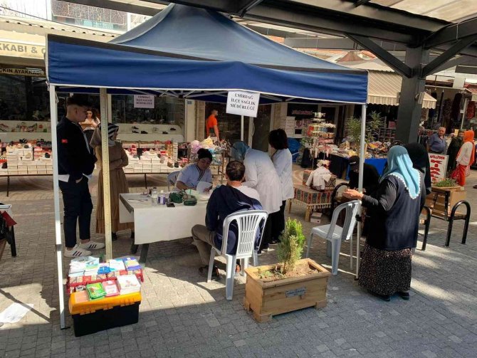 Vatandaşlara Sağlık Taraması Yapıldı