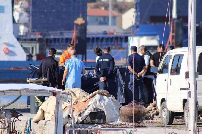Bandırma’da Denizde Ceset Bulundu