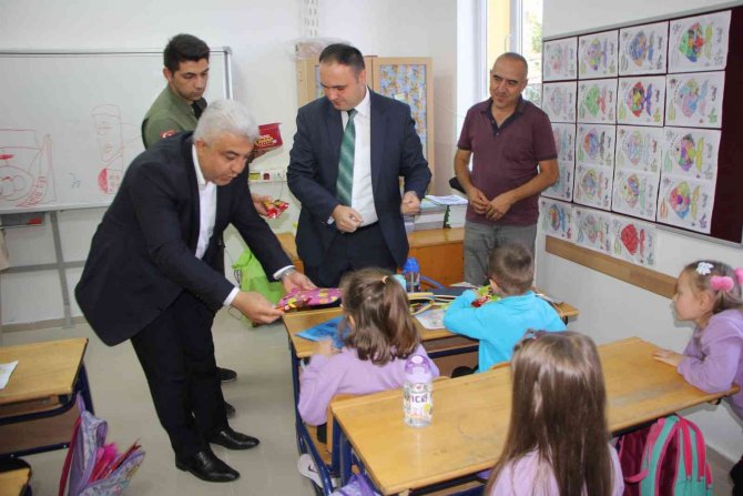 Başkan Çalışkan, Öğrencileri Sevindirdi