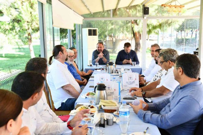 Başkan Gümrükçü, Üniversitelilerin Barınma İhtiyacı İçin Harekete Geçti